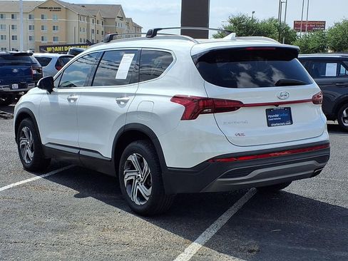 Used 2023 Hyundai Santa Fe SEL FWD image 3