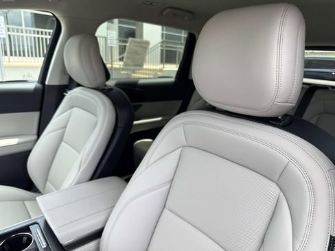 New 2026 Lincoln Nautilus Premier AWD/4WD image 21