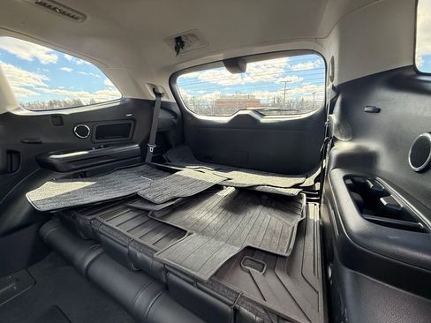 Used 2021 Subaru Ascent Touring AWD/4WD image 29