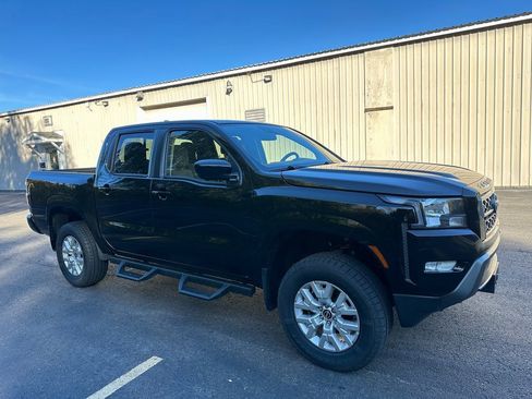 Used 2023 Nissan Frontier SV w/ SV Convenience Package image 1