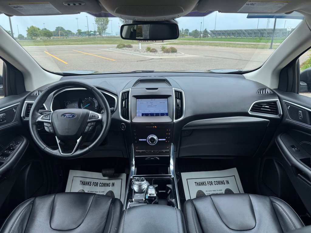 Certified 2020 Ford Edge Titanium AWD/4WD image 17