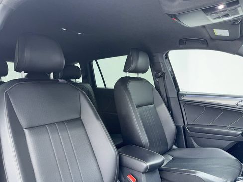 Used 2022 Volkswagen Tiguan SE R-Line FWD image 47