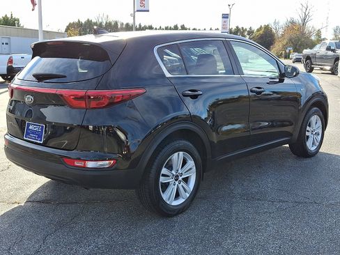 Used 2019 Kia Sportage LX image 6