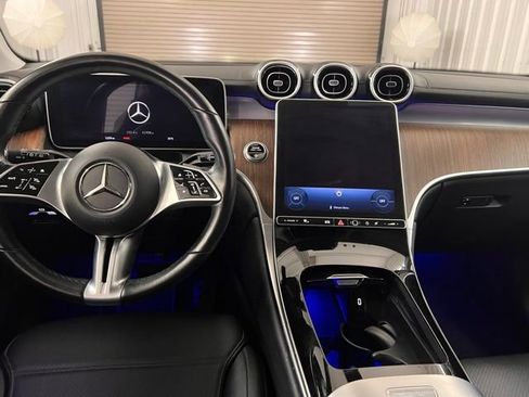 Used 2023 Mercedes-Benz GLC 300 GLC 300 image 18