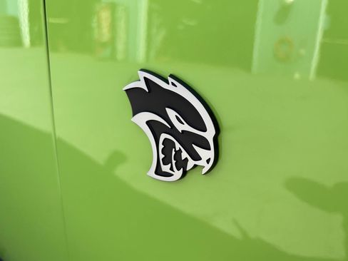 Used 2015 Dodge Challenger SRT Hellcat RWD image 47