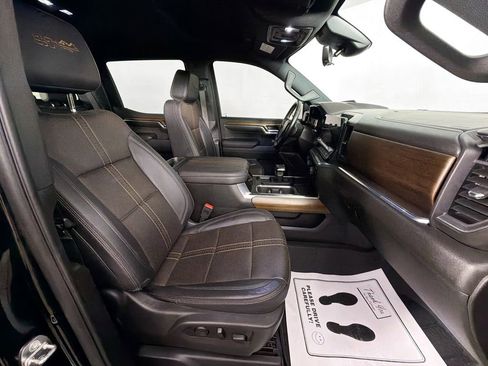 Used 2024 Chevrolet Silverado 1500 High Country w/ Technology Package image 31