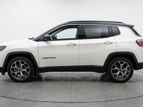 Used 2025 Jeep Compass Limited image 5