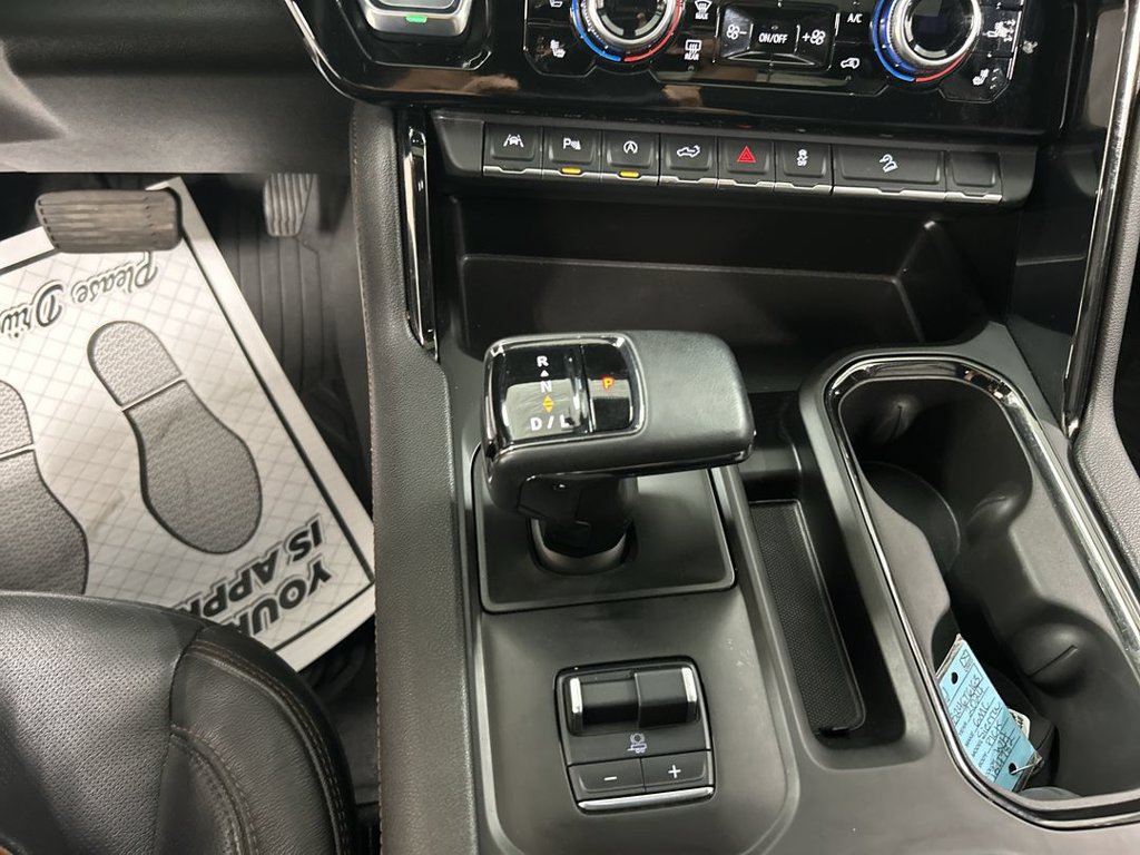 Certified 2024 GMC Sierra 1500 AT4 w/ Technology Package AWD/4WD image 17