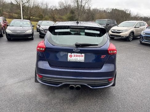 Used 2017 Ford Focus ST image 7