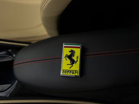 Used 2022 Ferrari Roma image 35
