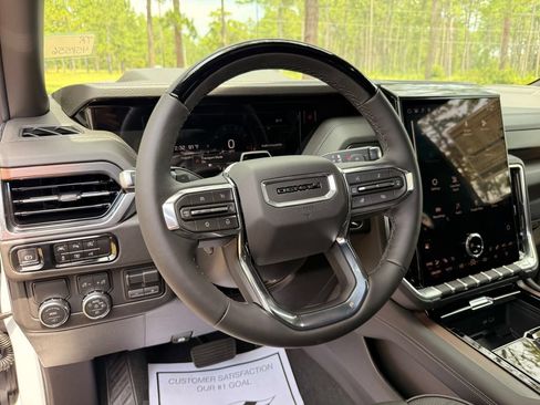 New 2026 GMC Yukon Denali w/ Denali Reserve Package RWD image 16