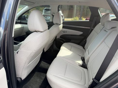 Used 2024 Hyundai Tucson SEL w/ Convenience Package FWD image 14