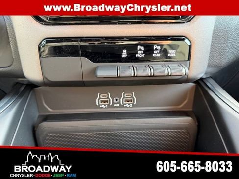New 2026 RAM 1500 Big Horn AWD/4WD image 18