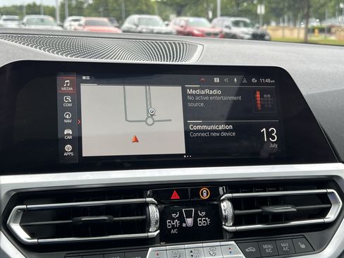 Used 2019 BMW 330i Sedan w/ Convenience Package RWD image 23