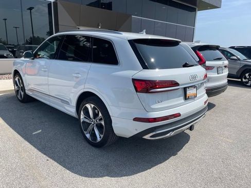 Used 2021 Audi Q7 3.0T Premium Plus w/ Premium Plus Package AWD/4WD image 3
