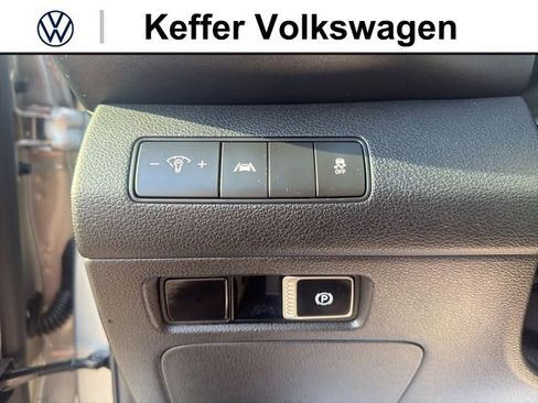 Used 2023 Hyundai Santa Fe SE AWD/4WD image 16
