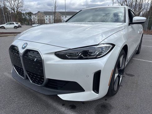 Certified 2023 BMW i4 eDrive35 w/ Premium Package image 8