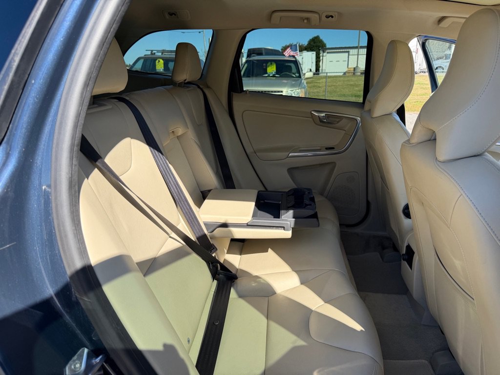 Used 2015 Volvo XC60 T5 AWD/4WD image 20