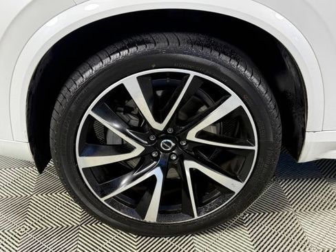 Used 2021 Volvo XC90 T6 Momentum w/ Advanced Package AWD/4WD image 14