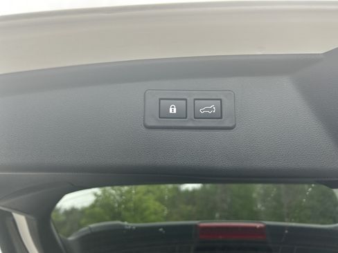 Used 2025 Subaru Outback Wilderness AWD/4WD image 11