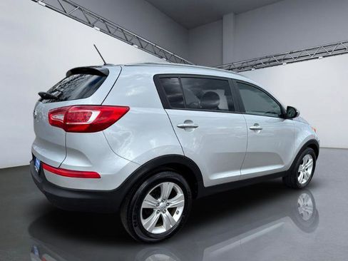 Used 2011 Kia Sportage LX w/ Convenience Pkg image 7
