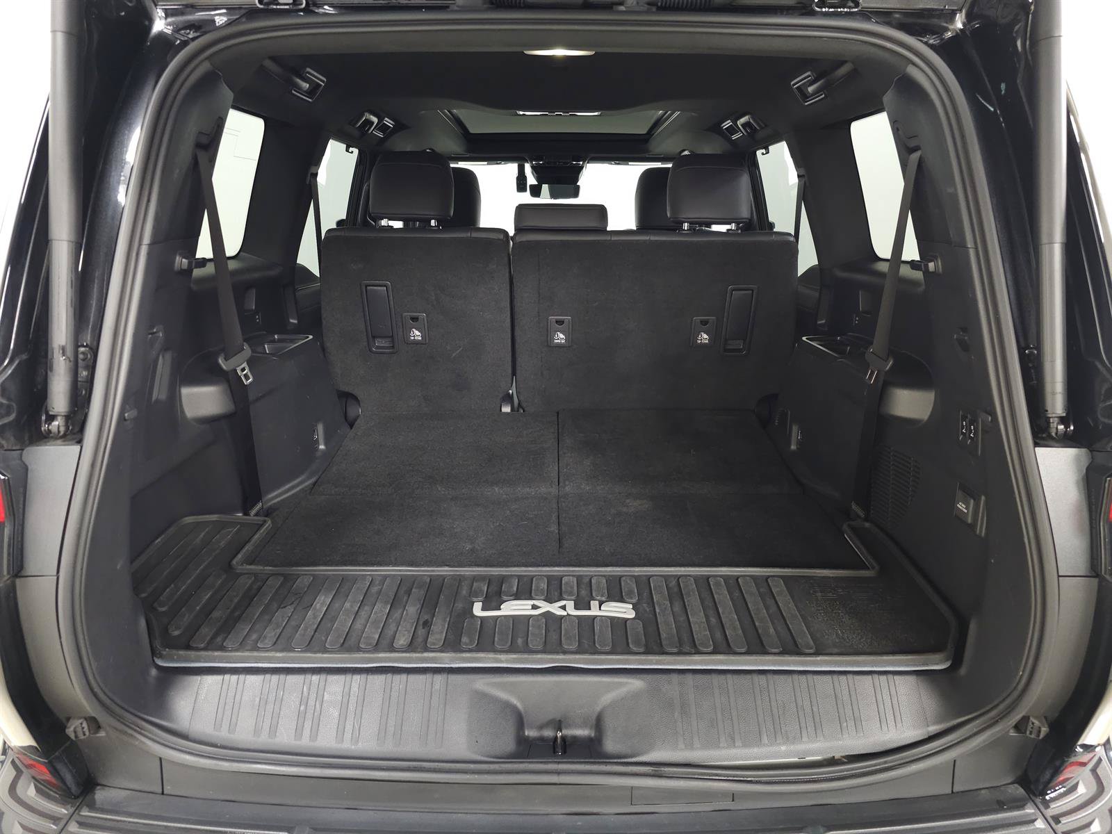 Used 2024 Lexus GX 550 w/ Accessory Package (Z1) AWD/4WD image 8