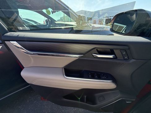 Certified 2024 GMC Acadia Elevation w/ Trailering Package FWD image 29