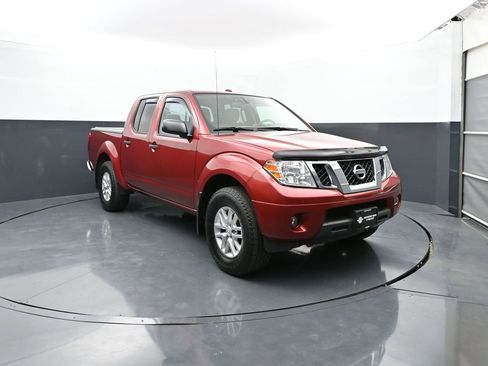 Used 2017 Nissan Frontier SV w/ SV Value Truck Package AWD/4WD image 1