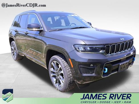 Used 2023 Jeep Grand Cherokee Overland AWD/4WD image 8