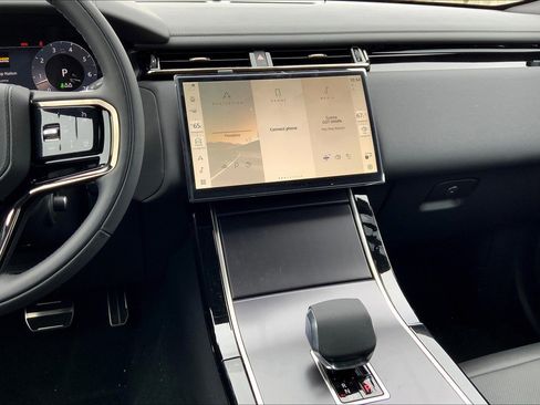 New 2026 Land Rover Range Rover Velar Dynamic SE image 8