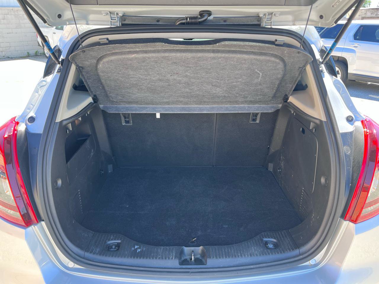 Used 2019 Buick Encore Essence AWD/4WD image 12