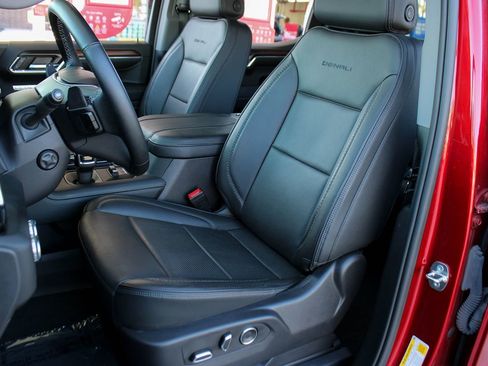 Used 2024 GMC Sierra 1500 Denali w/ Denali Reserve Package image 15