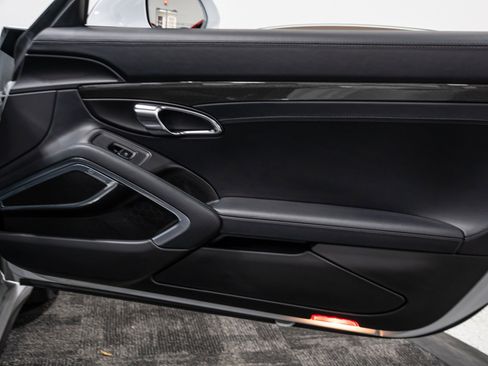 Used 2015 Porsche 911 Turbo S w/ High-end Infotainment Package image 60