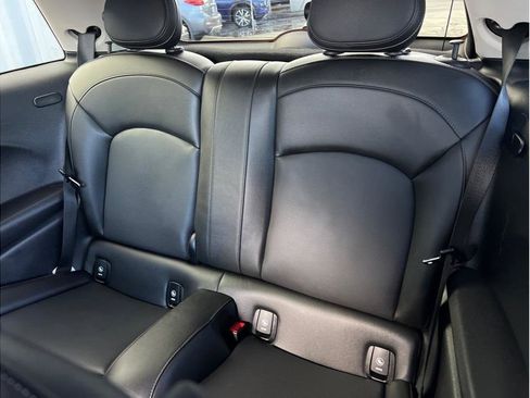 Used 2020 MINI Cooper 2-Door Hardtop image 9