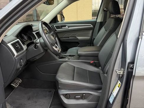 Used 2021 Volkswagen Atlas SE w/ Panoramic Sunroof Package image 17