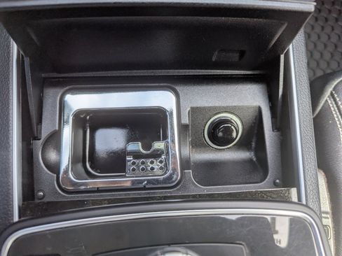 Used 2016 Mercedes-Benz E 400 4MATIC Coupe image 30