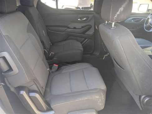 Used 2019 Chevrolet Traverse LT image 33