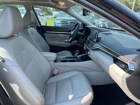 Used 2019 Nissan Altima 2.5 SL AWD/4WD image 14