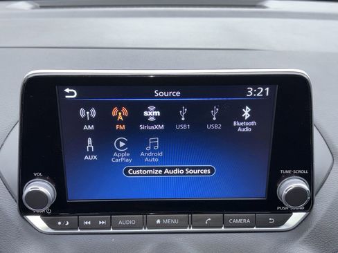 Used 2024 Nissan Sentra SV image 10