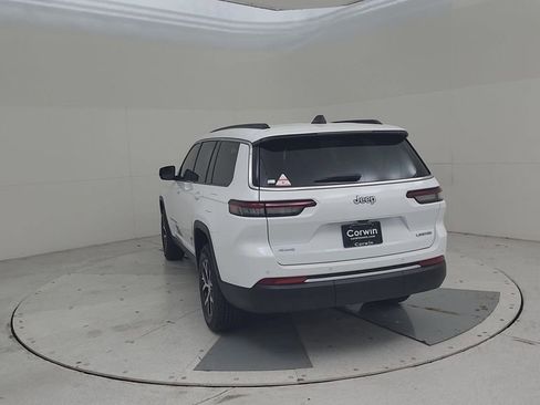 New 2025 Jeep Grand Cherokee L Limited w/ Trailer Tow Package image 12