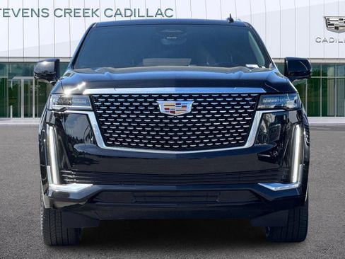 Used 2023 Cadillac Escalade Premium Luxury image 8