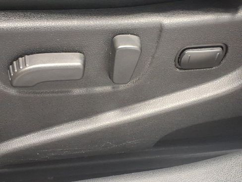 Used 2013 Nissan Rogue SL AWD/4WD image 18