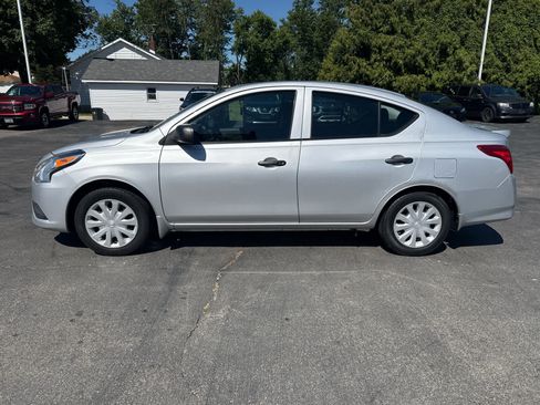 Used 2015 Nissan Versa S Plus FWD image 6