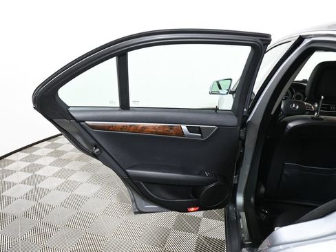 Used 2013 Mercedes-Benz C 300 4MATIC Sedan image 32