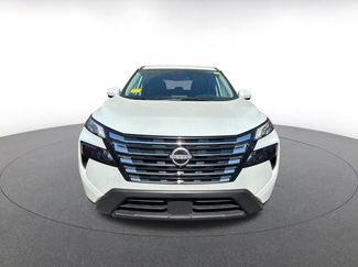 Used 2025 Nissan Rogue SV video 2