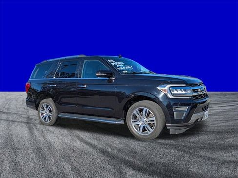 Certified 2023 Ford Expedition Limited image 2