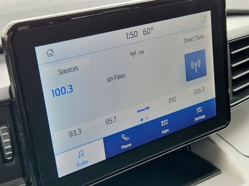 Used 2023 Ford Explorer XLT image 23