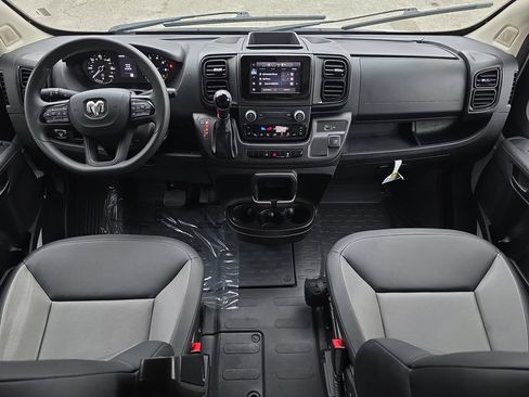 Used 2025 RAM ProMaster 2500 w/ Convenience Group FWD image 19
