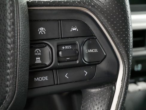 Used 2025 Toyota 4Runner TRD Off-Road AWD/4WD image 25