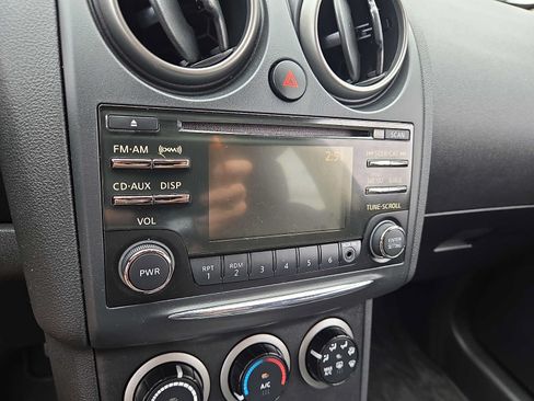 Used 2013 Nissan Rogue SV AWD/4WD image 17